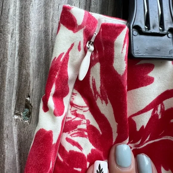 THE LIMITED Red Cream Watercolor Floral Stretch Pencil Skirt Women’s 6 NWT NEW - Picture 10 of 10